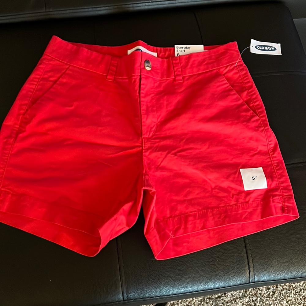 Mid rise shorts